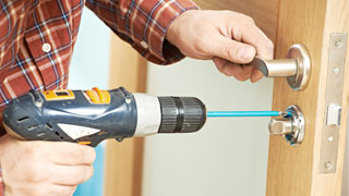 Automotive Locksmith at Franklin Mills Philadelphia, Pennsylvania